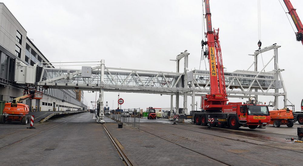 Bremerhaven Neue Kaje und neue Brücken für die KreuzfahrtLandstrom