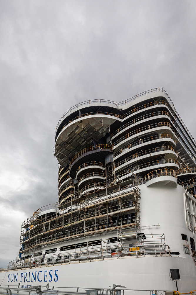 FINCANTIERI FLOATS OUT ITS FIRST LNG CRUISE SHIP “SUN PRINCESS” - An Bord