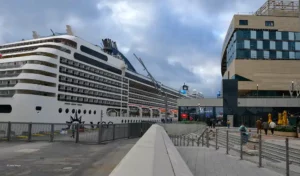 msc_poesia_hambur_cruise_center_hafencity_n_froto_jens_meyer_3